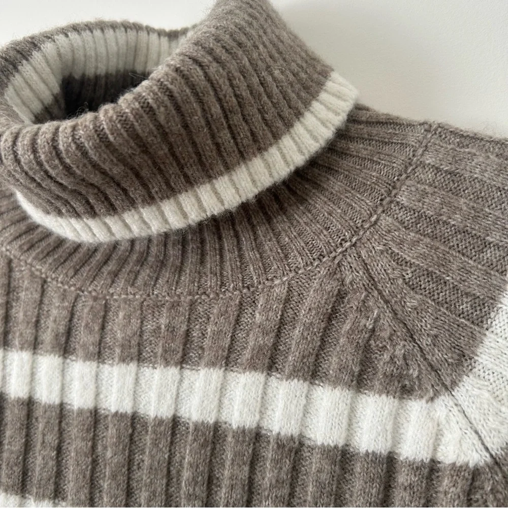 H&M Rib-Knit Turtleneck Long Sleeve Striped Boxy Sweater - Picture 5 of 9